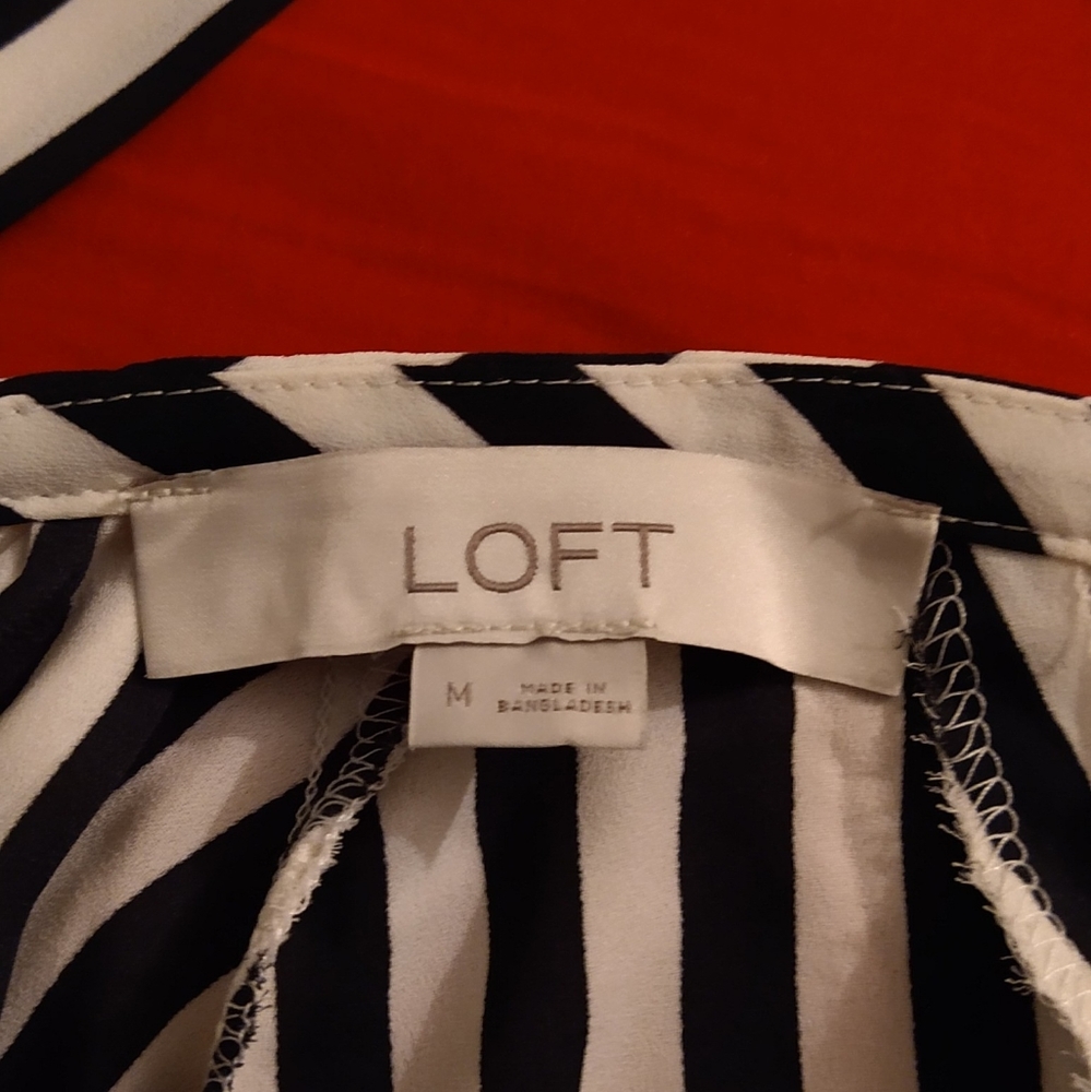 LOFT  black and white blouse - Picture 5 of 7